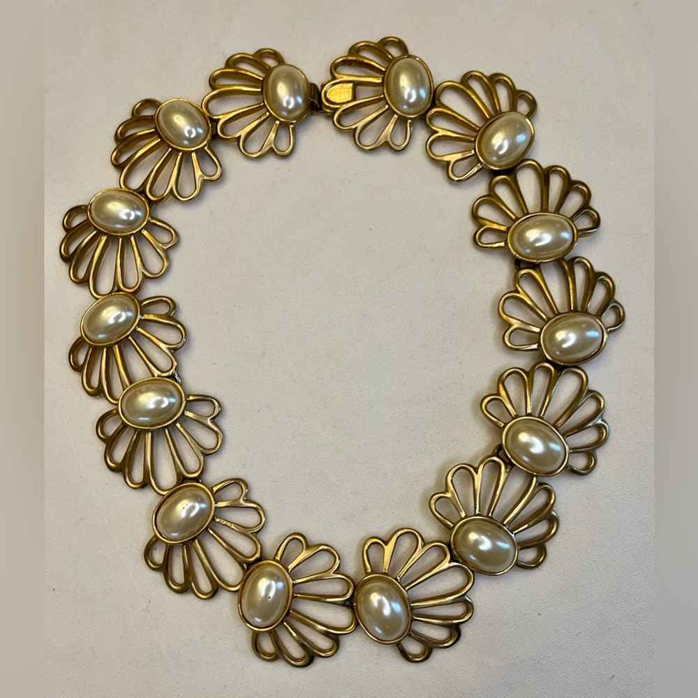 Vintage-Inspired Gold Flower and Faux Pearl Necklace